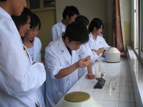 定学生照片 106.jpg